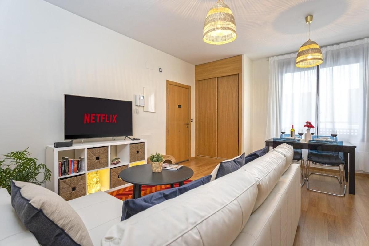 -Malagasunapts- Privateterrace Freeparking Pool Εξωτερικό φωτογραφία